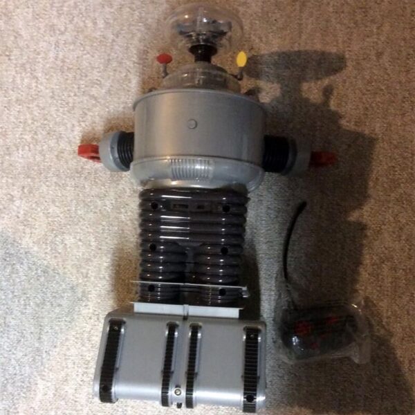 Lost In Space B9 Robot 24" (61cm) Radio Controlled Robot 1998 Trendmasters in Original Box with Controller - Image 6