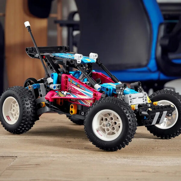 LEGO Technic 42124 Off-Road Buggy (374 pieces) - Image 2