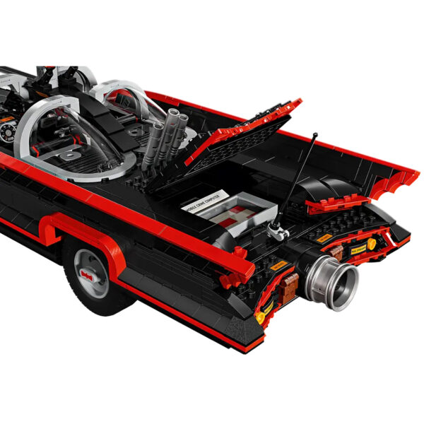 LEGO 76328 Super Heroes DC Batman: The Classic TV Series Batmobile (1822 pieces) - Image 3