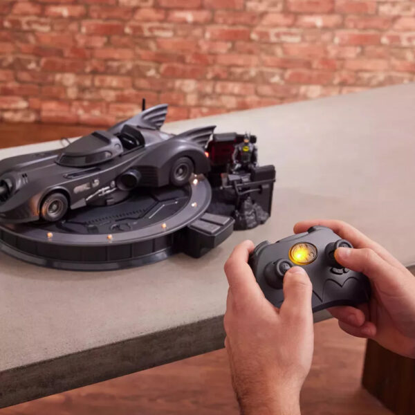The Flash Movie Limited Edition 1989 Batmobile Remote Controlled Car With 4" Batman Action Figure - Image 7
