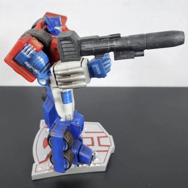 The Transformers Optimus Prime 'The War Within’ Palisades Polystone 7.5” (19cm) Mini Statue - Image 6