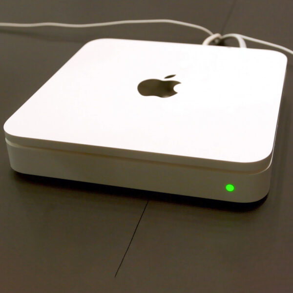 Apple AirPort Extreme 2TB Base Station (2011 A1409 model)