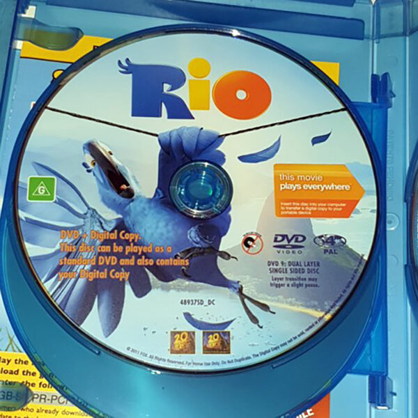 Rio Big W Limited Edition Blu-Ray and DVD 2-Disc 5:1 DTS HD (ex-Display Stock) Rated G - Image 3