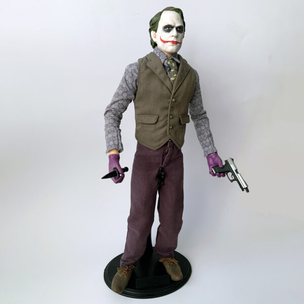 Batman The Dark Knight: The Joker DC Direct Deluxe 1:6 Scale (32cm) Collectible Action Figure (ex-Display Stock) - Image 11