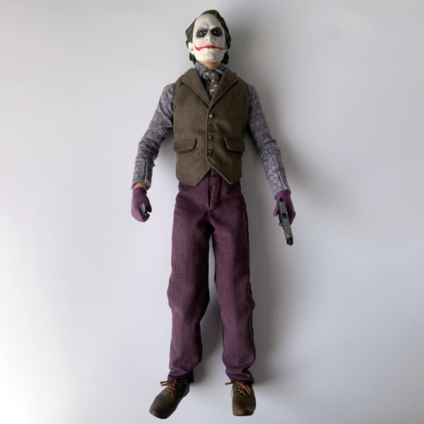 Batman The Dark Knight: The Joker DC Direct Deluxe 1:6 Scale (32cm) Collectible Action Figure (ex-Display Stock) - Image 2