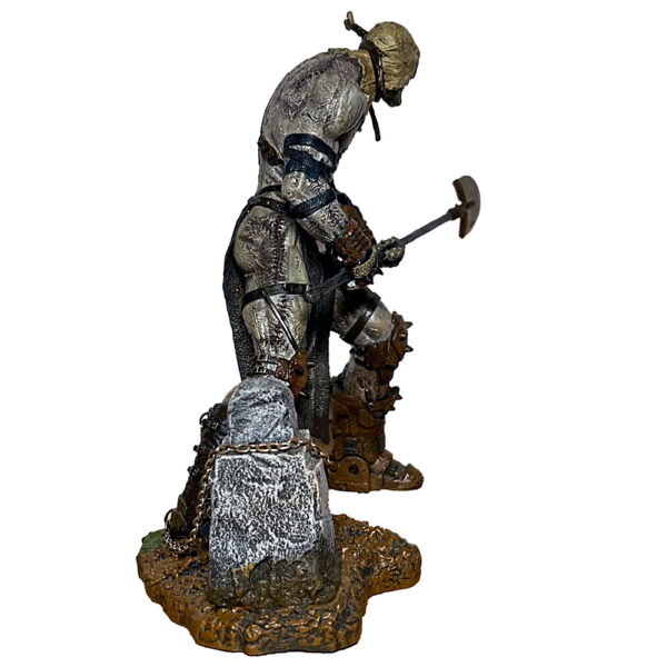 Grave Digger Spawn Regenerated Series 28 McFarlane Toys 6" Action Figure 2005 (ex-Display Stock) - Image 2